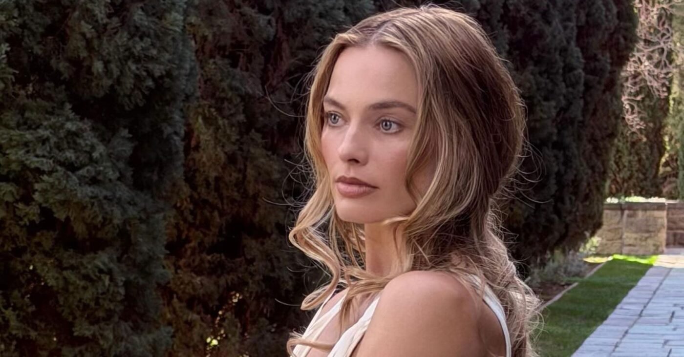 Margot Robbie's Petri-Dish Shoes Are the Antithesis of Barbie